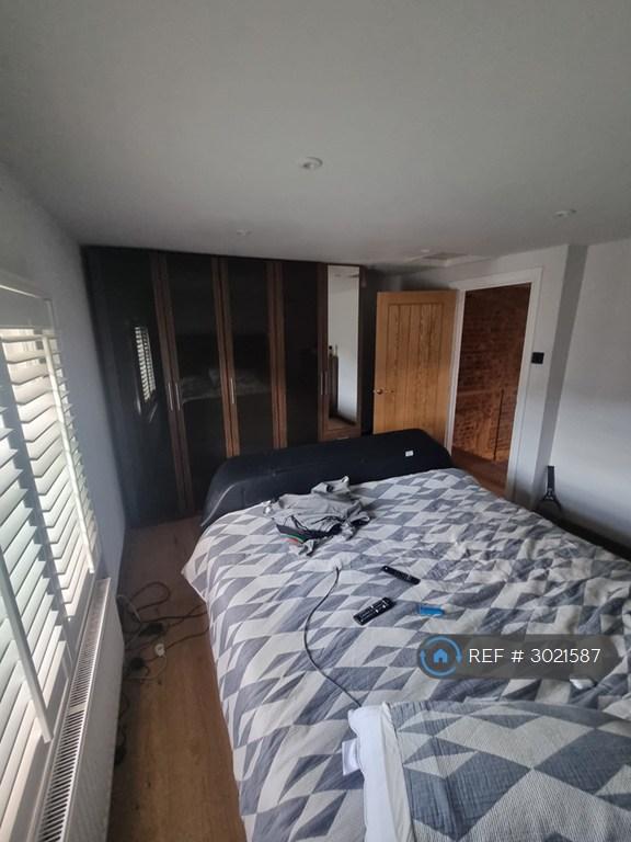 2 bedroom house in Rogers Lane, Slough, SL2 (2 bed) (#3021587)