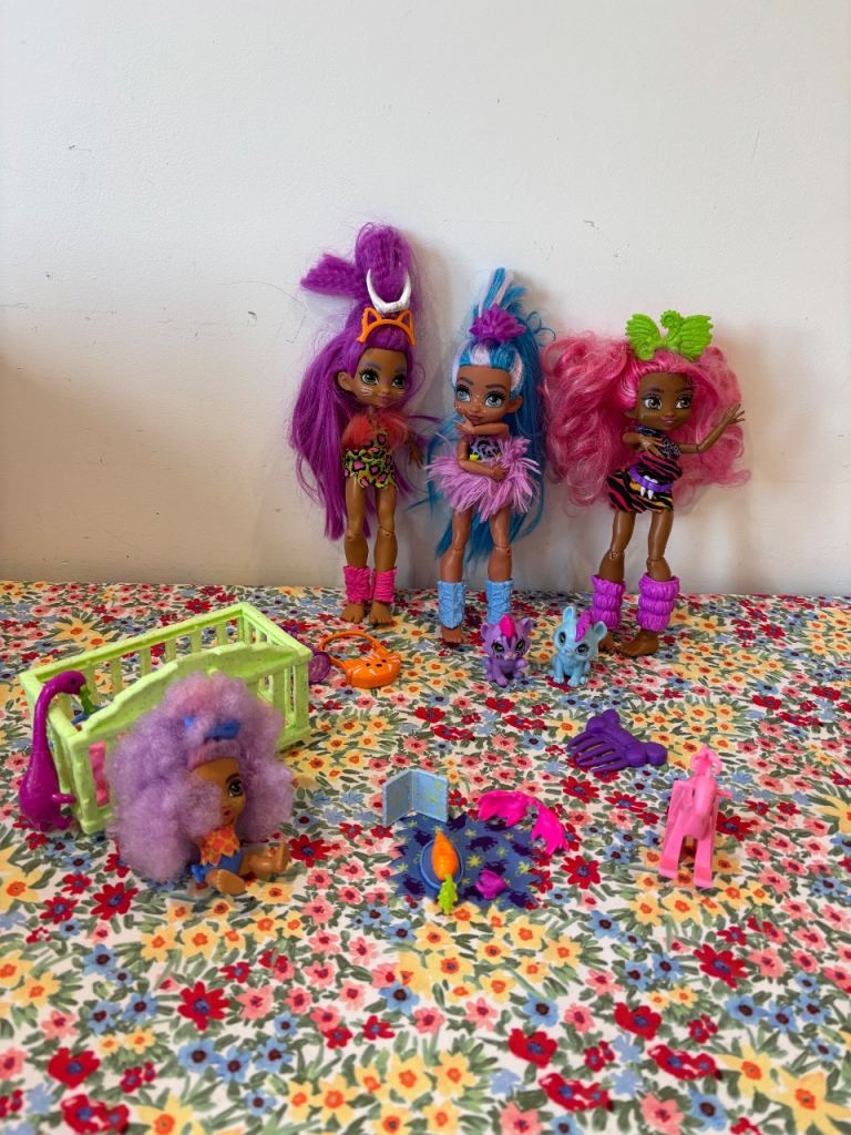 Dolls - bundle cave dolls 