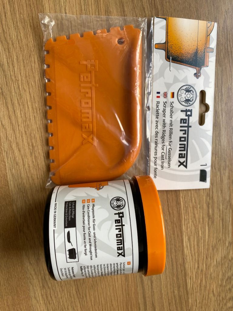 Petromax cast iron scraper and care conditioner for cast iron and wrought iron 