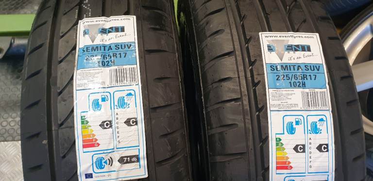 225 65 17 102H   2 x NEW!! tyres Event Semita SUV