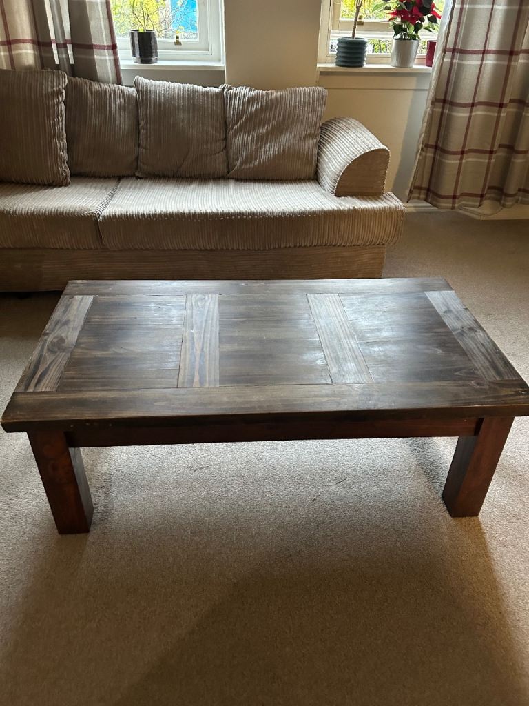 Oak coffee table 