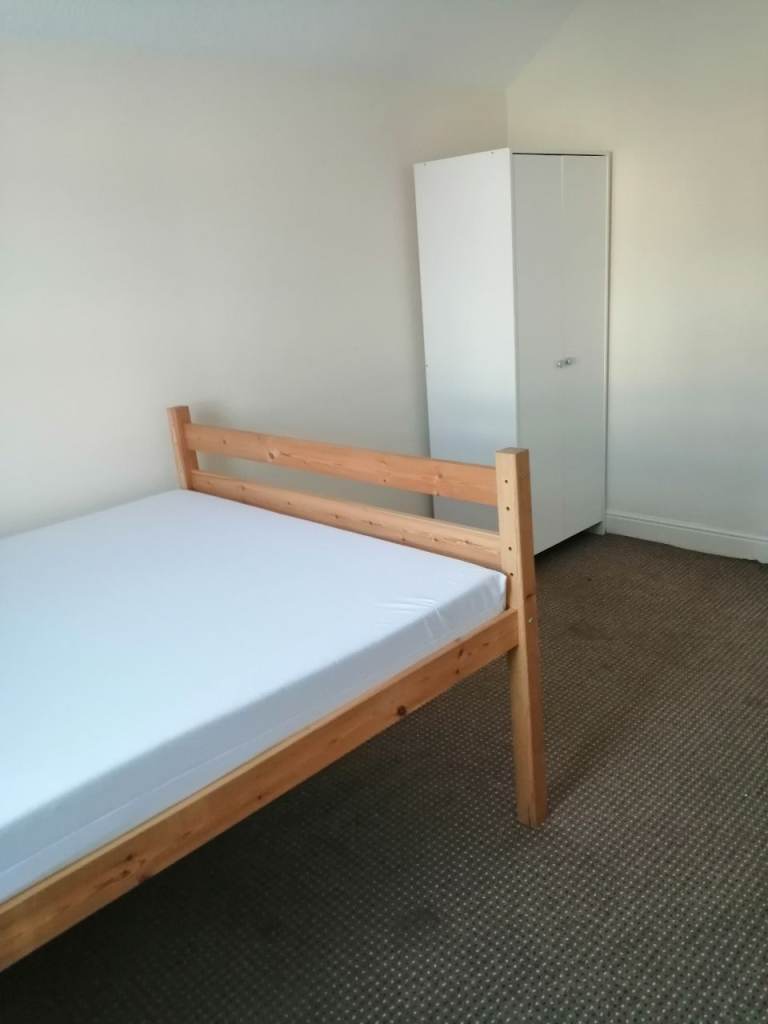 Double room for rent 