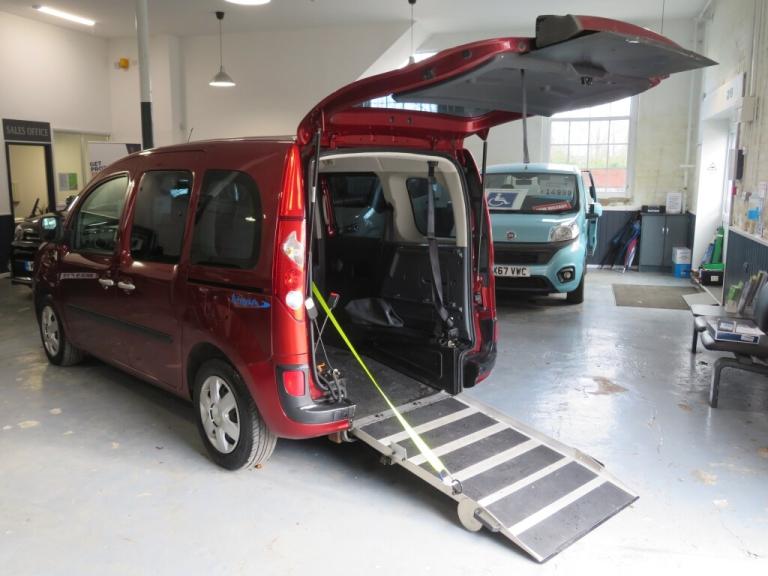 2012 Renault Kangoo AUTOMATIC AUTO WHEELCHAIR CAR DISABLED MOBILITY WAV MPV Petrol Automatic