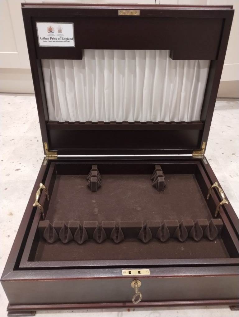 Arthur Price solid wood empty cutlery box 