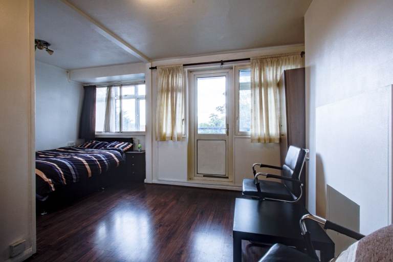 Modern Studio Flat to Rent –E1 | £1,700 pcm