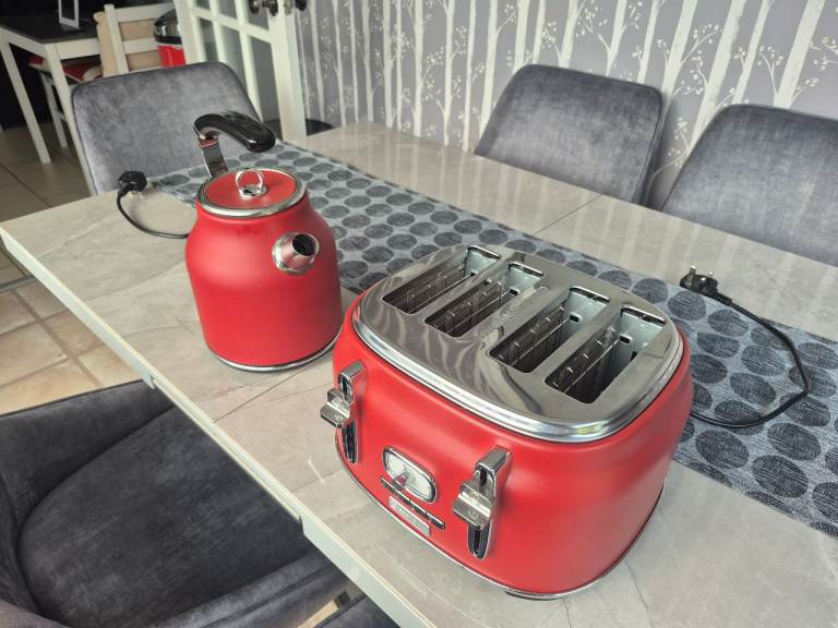 Kettle and Toaster 