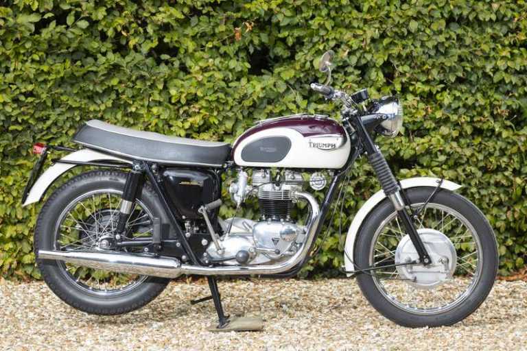 1967 Triumph BONNEVILLE T120 PETROL Manual