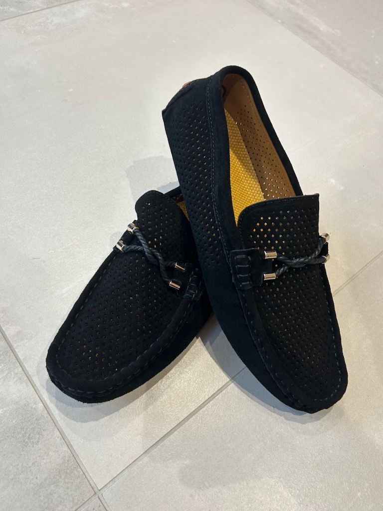 Men’s black loafers side 11