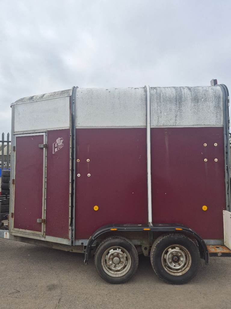Ifor Williams HB505R Trailer 