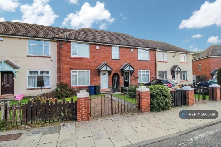 2 bedroom house in Heathfield Crescent, Newcastle Upon Tyne, NE5 (2 bed) (#2906686)