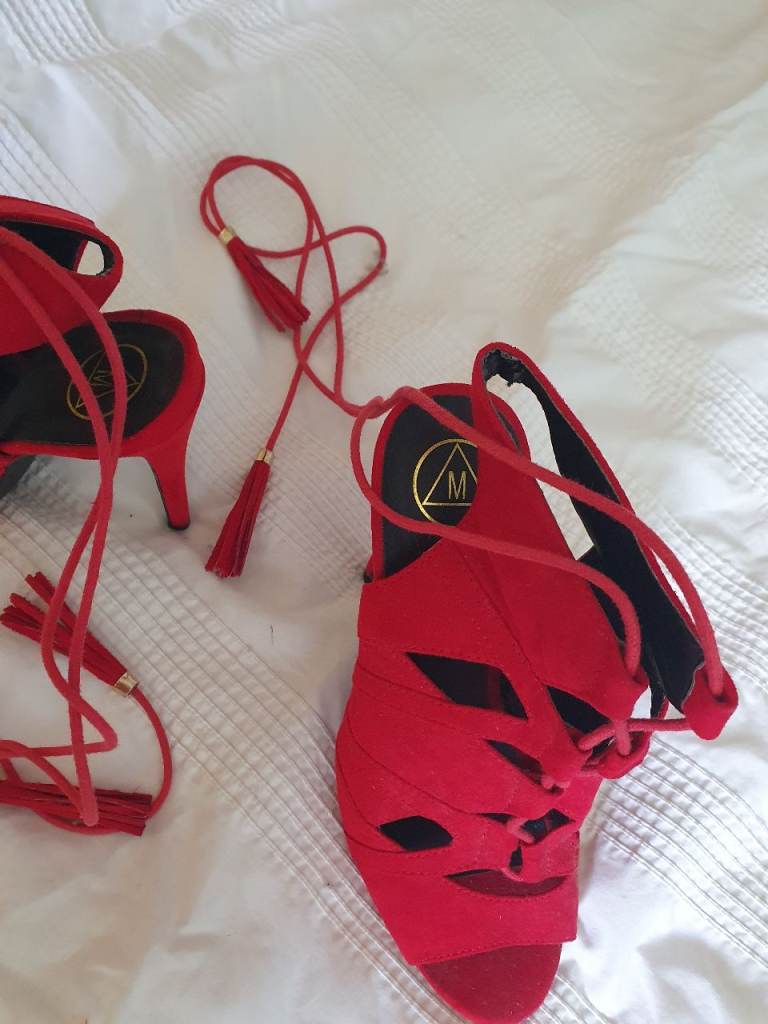 Sexy red heels 