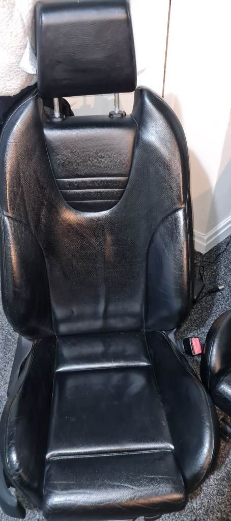 Front recaro black leather sports seats (fords)