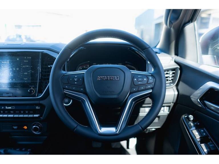  Isuzu D-Max DL40 Dcb Pick Up Diesel Manual