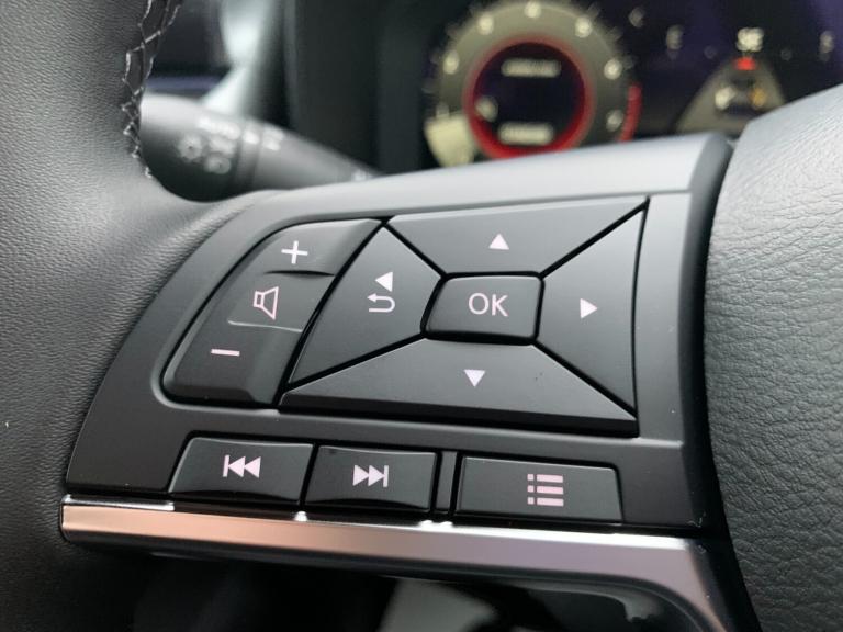 2025 Nissan Juke 1.0 DiG-T N-Connecta 5dr HATCHBACK PETROL Manual