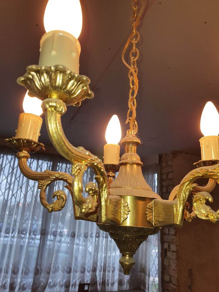 Gold Chandelier with 5 Lights – Good Condition