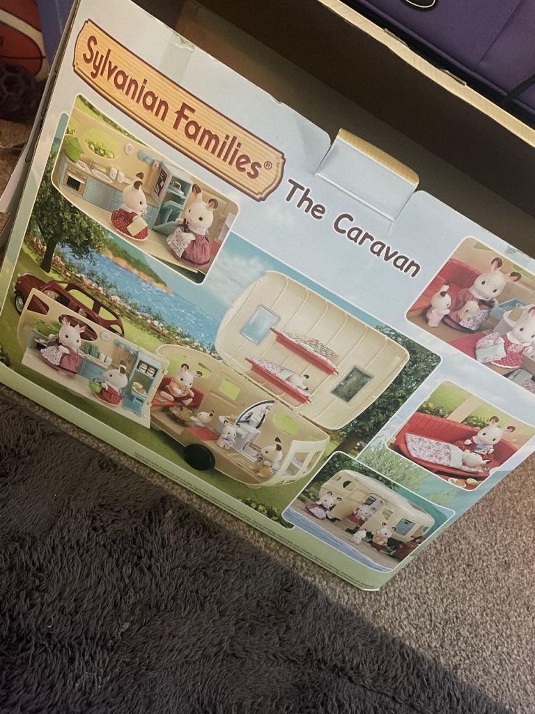 Sylvanian Families The Caravan 5045. Car included?! 