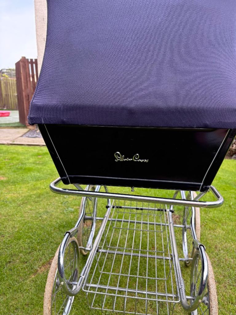 Kensington silver cross pram 