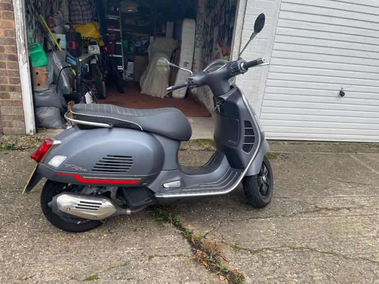 image for Vespa GTS super sport 125