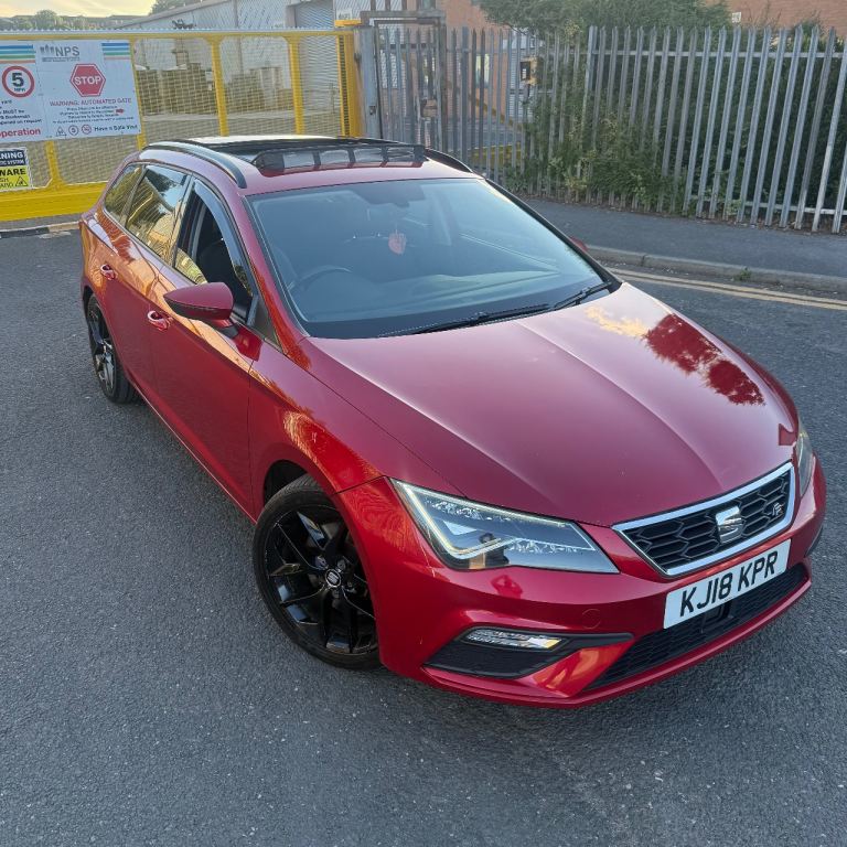 Seat LEON Estate 2018 DSG AUTOMATIC Diesel / PanRoof Xenons Sensors Nav HPI CLEAR 