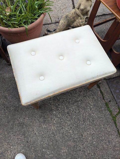 Retro Foot Stool