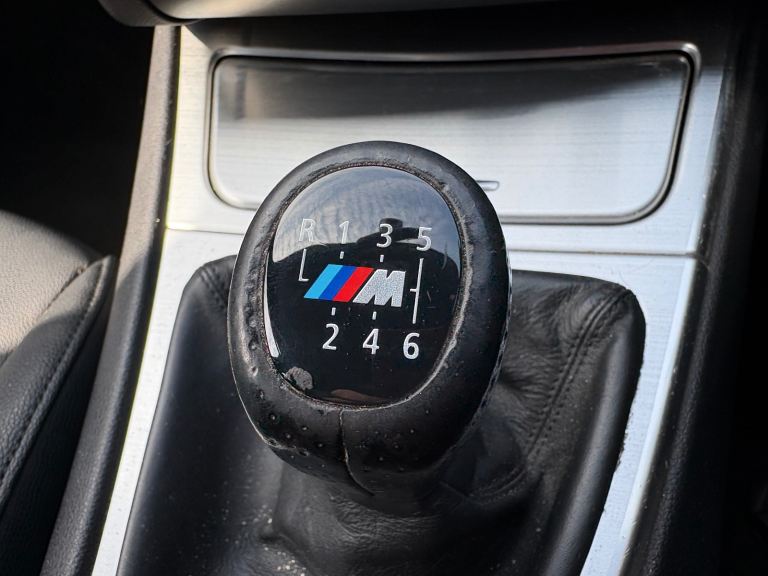 BMW, 1 SERIES, Hatchback, 2011, Manual, 1995 (cc), 5 doors