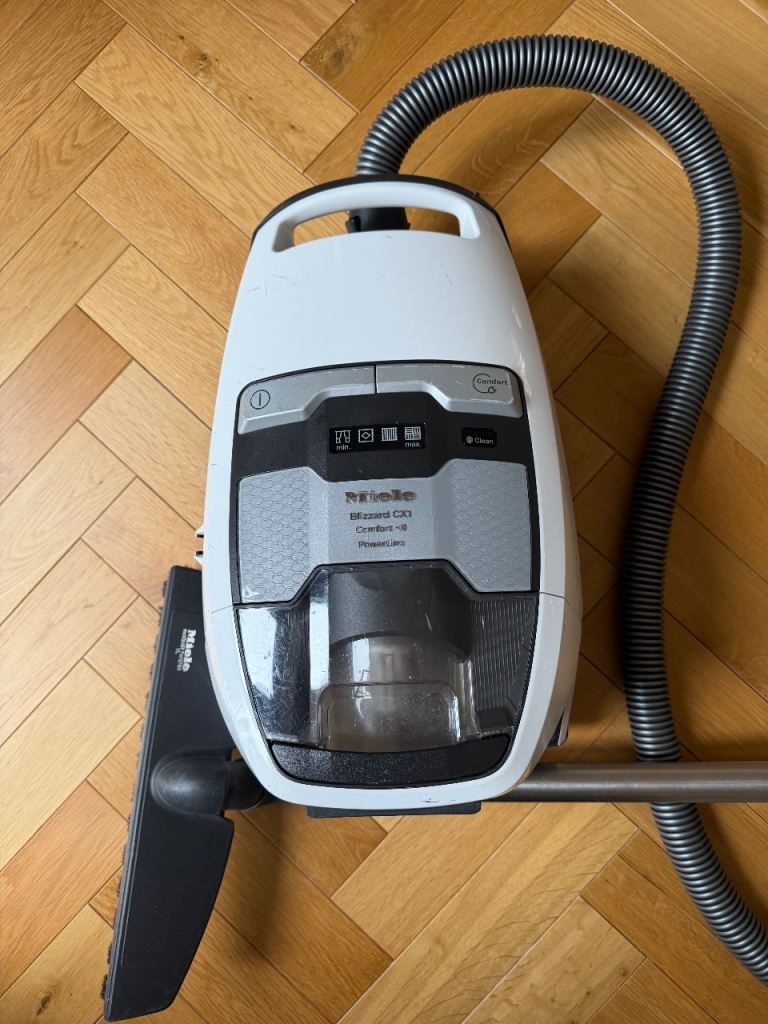  Miele Blizzard CX1 vacuum cleaner with 3 interchangeable cleaning heads and in good working order