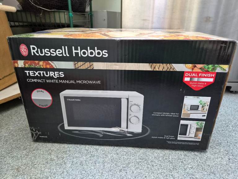 NEW IN BOX Russell Hobbs Compact White Microwave