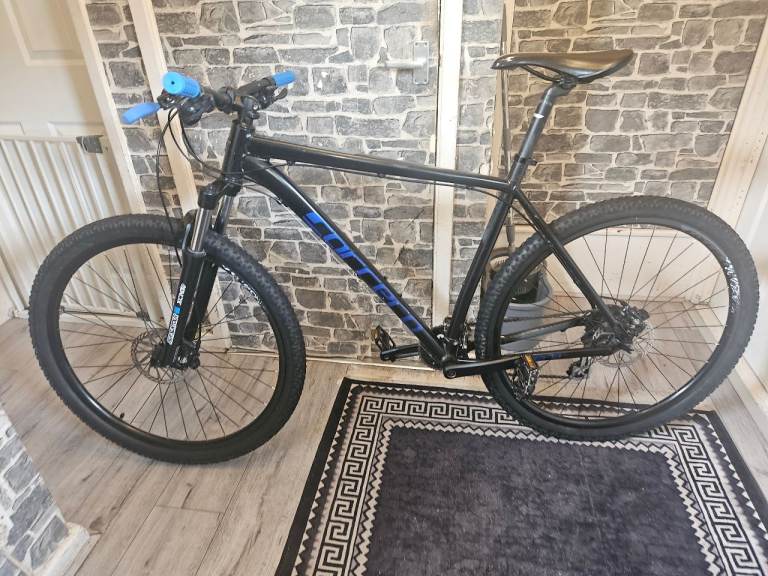 Carrera hellcat 29er XL mountain bike