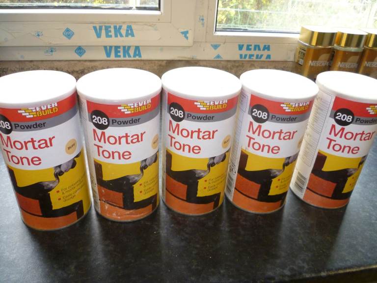 4 Full tins of cement Dye (Buff ) 