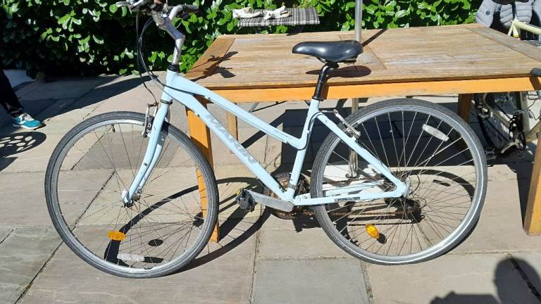 Womens bike-*SOLD*