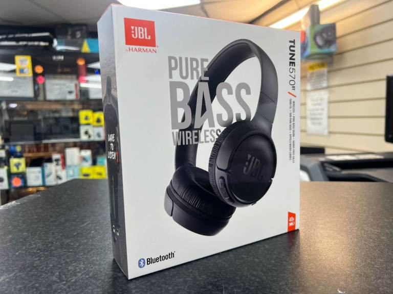 JBL Tune 570BT Wireless On-Ear Headphones - Black