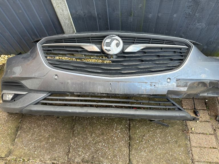 Vauxhall Insignia front bumper 