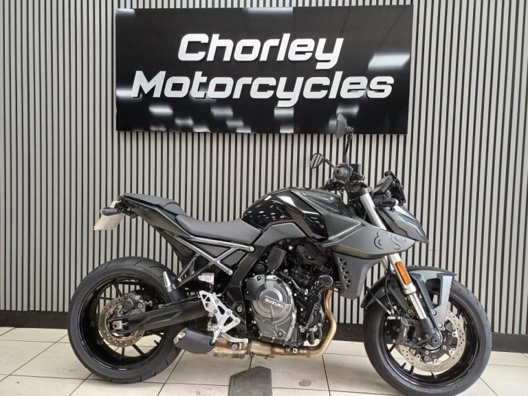 2023 Suzuki GSX-S 800 in Black naked sports 1 owner fsh