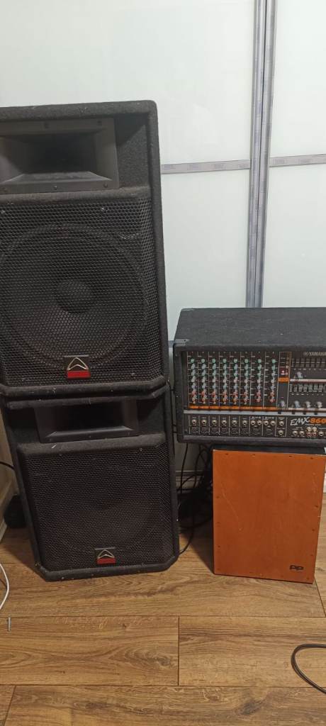 Yamaha EMX860ST Mixer amplifier and Wharfedale EVP-S15 passive speakers
