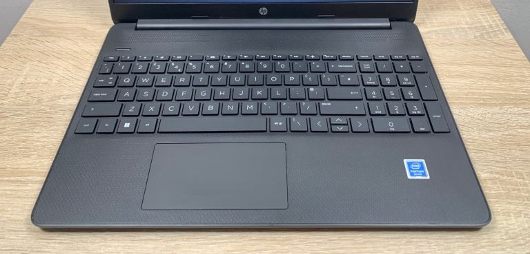 NEW! HP UltraFast 8GB 256GB SSD Slimline Full HD Laptop, Boxed, Windows 11,  Microsoft Office
