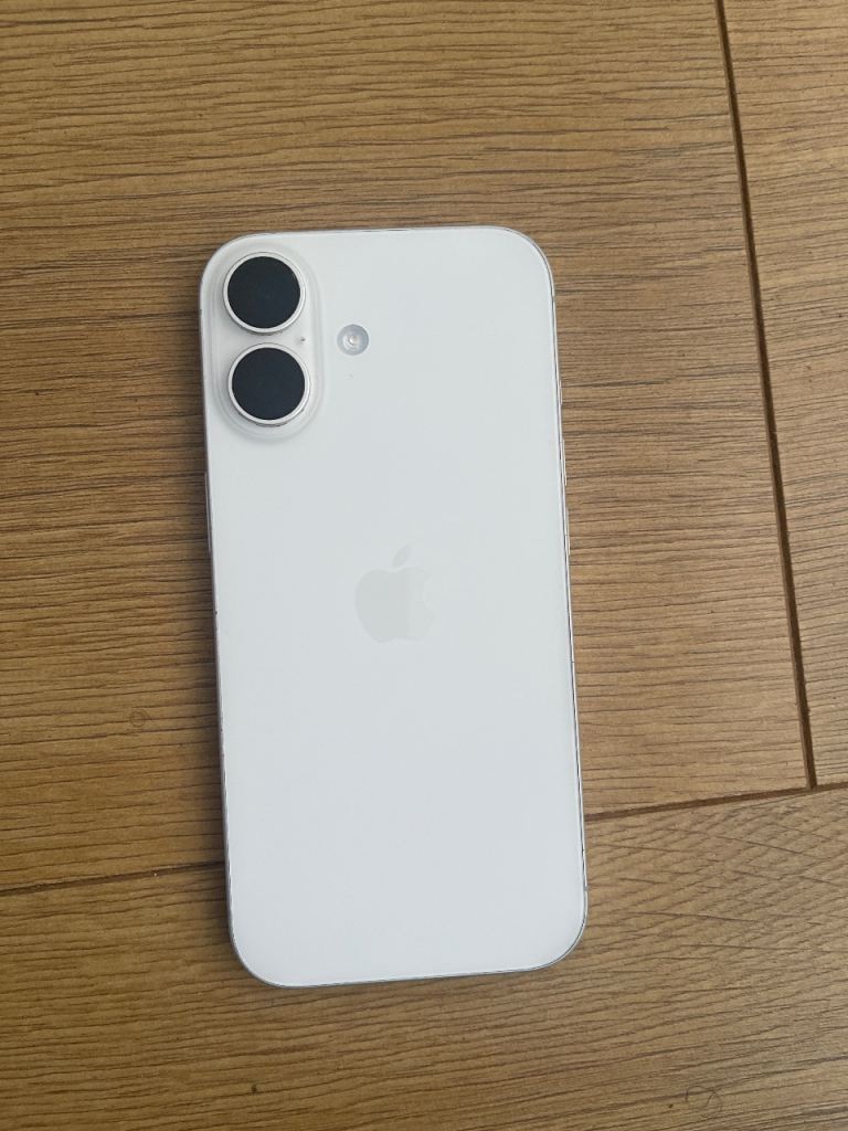 iPhone 17