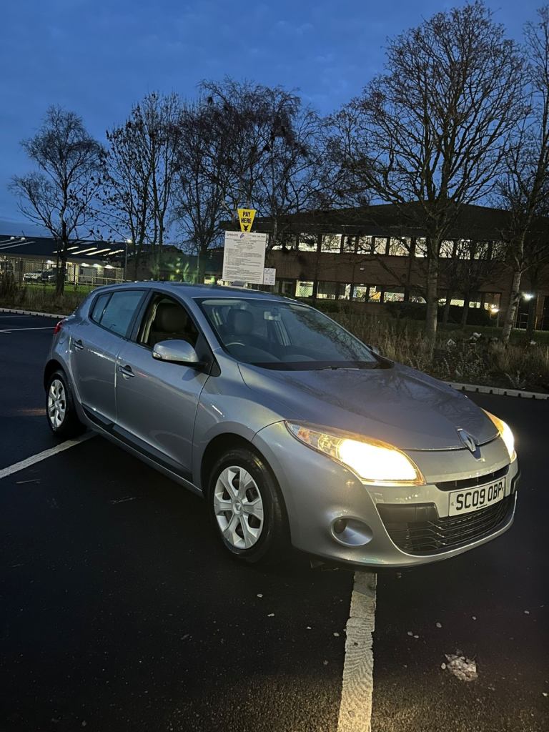 Renault, MEGANE, Hatchback, 2009, Manual, 1598 (cc), 5 doors