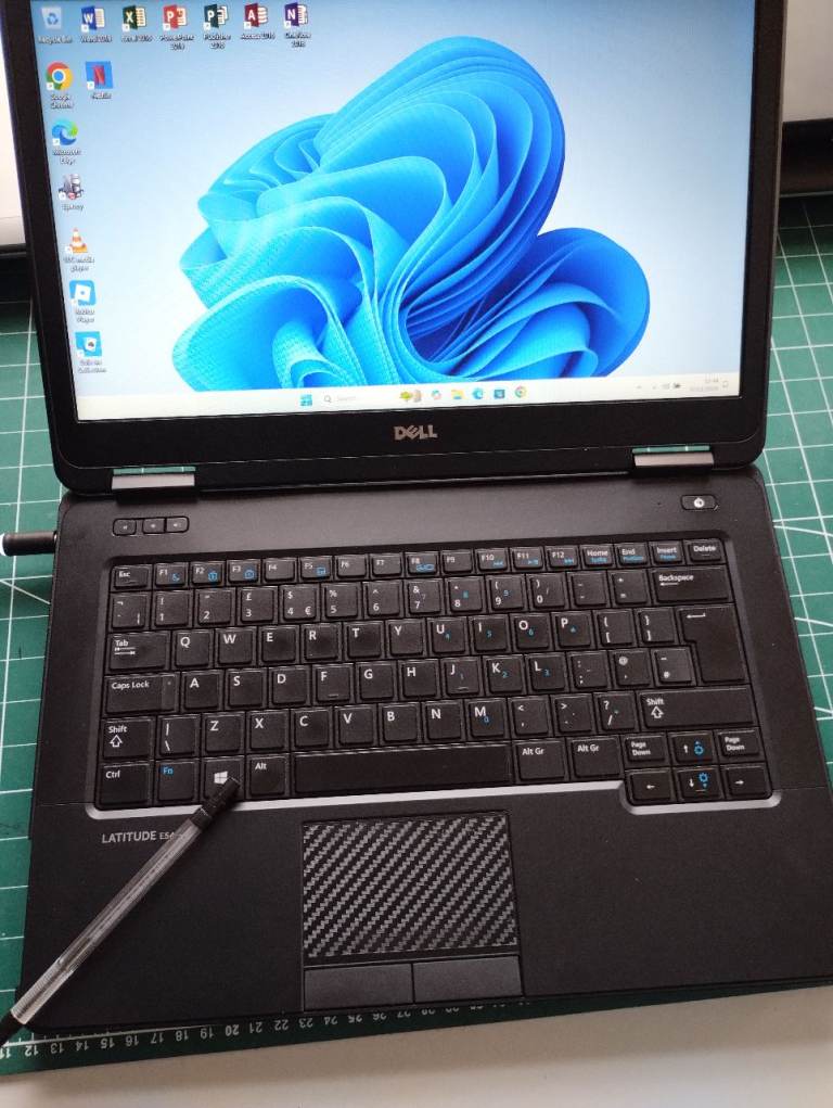 Dell Windows 11 laptop, 8GB RAM, i5, 128GB SSD + 500GB HDD, FULL MICROSOFT OFFICE, HDMI, Cam