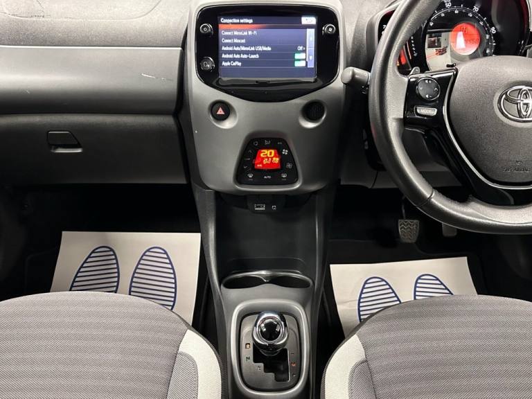 2020 Toyota AYGO 1.0 VVT-i X-TREND FUNROOF X-SHIFT AUTO FIVE DOOR 70 BHP Hatchback Petrol Automatic
