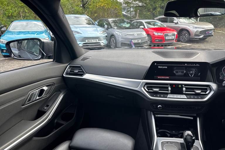 2020 BMW 3 Series 2.0 320d MHT M Sport Auto Euro 6 (s/s) 4dr Saloon DIESEL Automatic