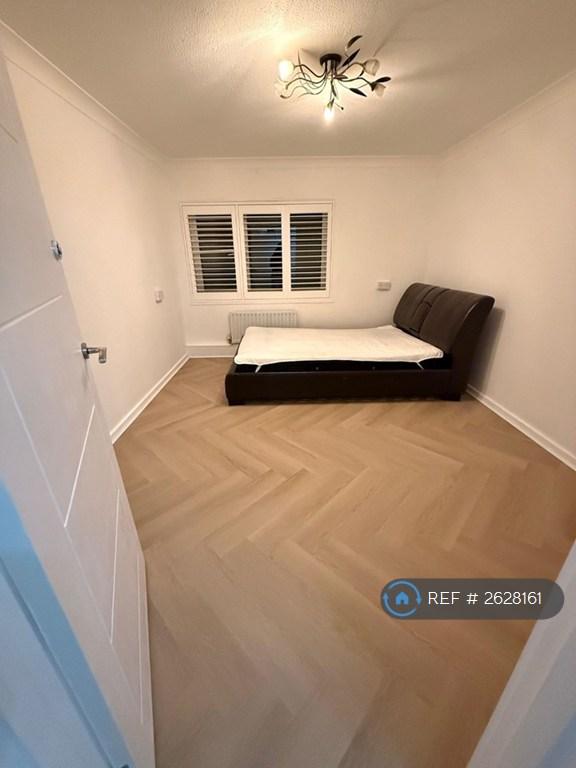 2 bedroom flat in Highbrook Close, Brighton, BN2 (2 bed) (#2628161)