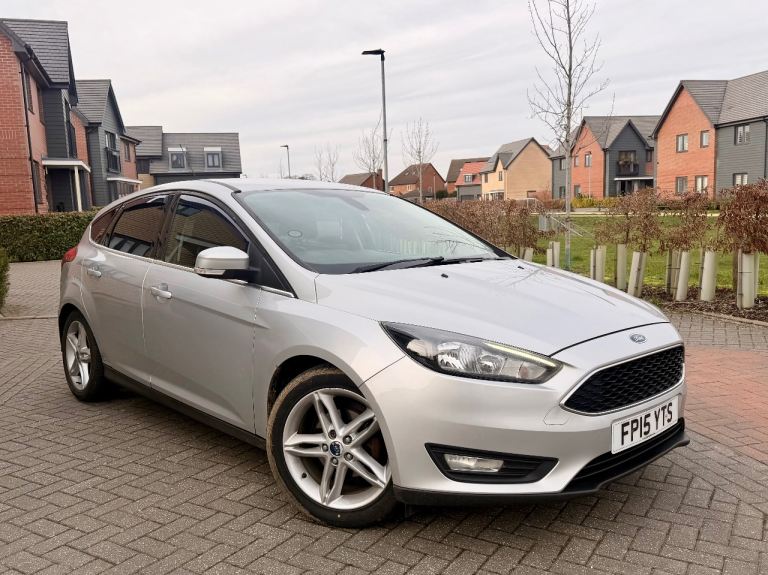 FORD FOCUS 1.6i ZETEC..POWERSHIFT AUTOMATIC..2015 FACELIFT..EURO 6…APPLE CARPLAY