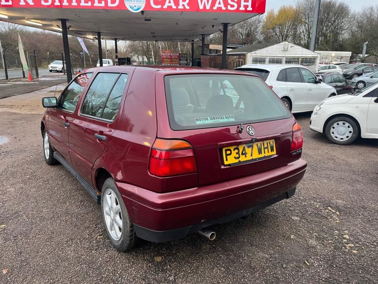 1997 Volkswagen Golf 1.6 GL 5dr [100bhp] HATCHBACK Petrol Manual