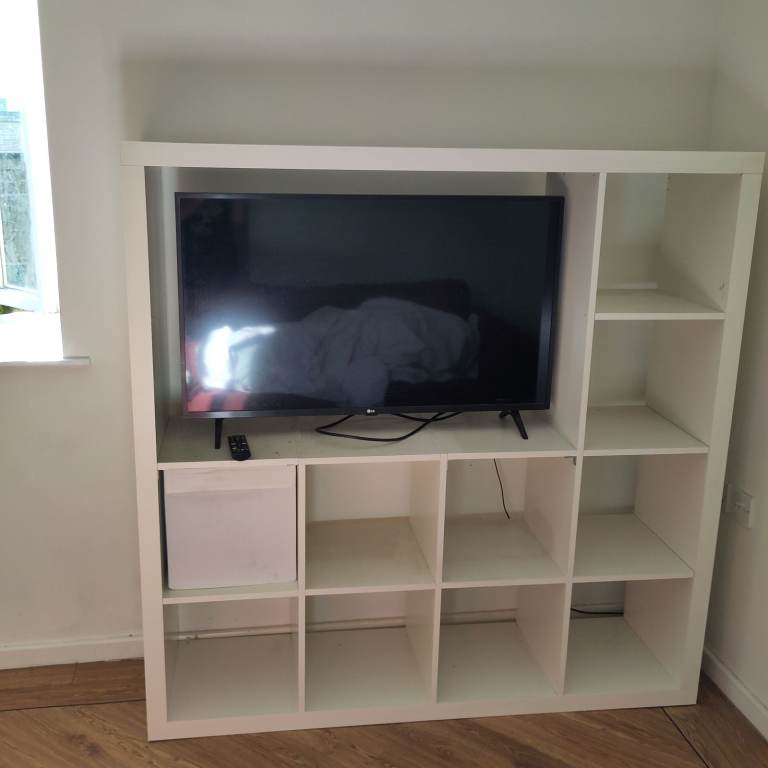 White Cube Storage Unit / Bookshelf – Good Condition