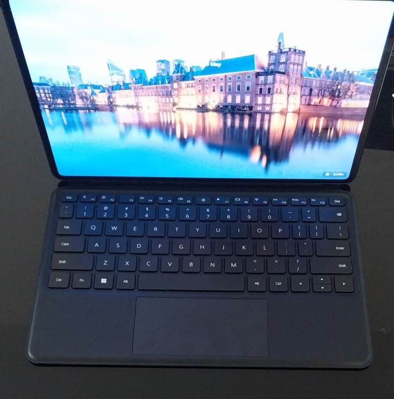 Huawei MateBook E 2 in 1 laptop i7