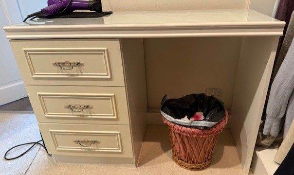 Dressing Table with 3 Drawers