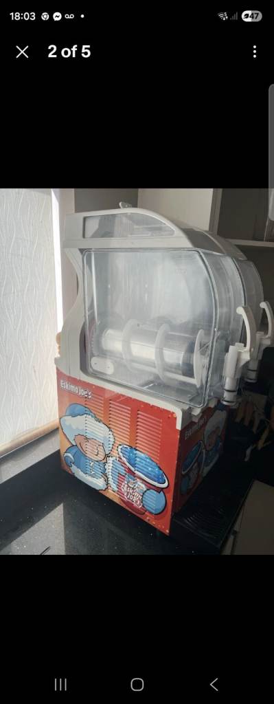 Eskimo Joe's Slushie Machine - Good Condition