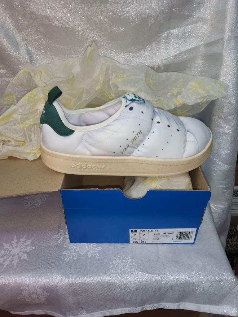 Adidas puffylette stan smiths and originals samba 6,7,8,9