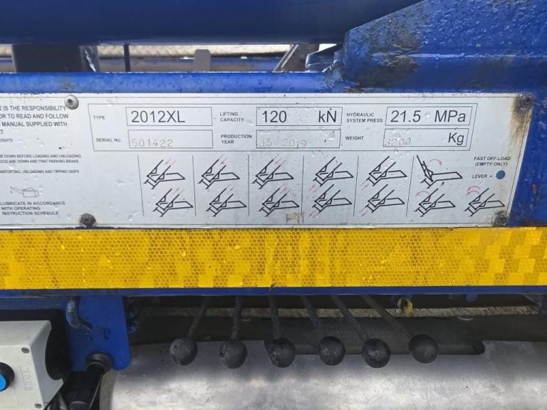 2019 DAF LF 230 18 TON GROSS 4X2 with Hyvalift Skip Gear