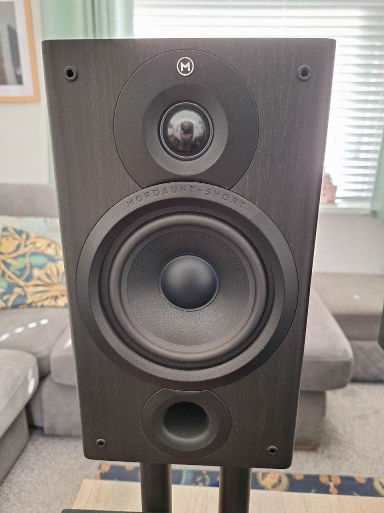 Hi fi speakers and stands for sale.